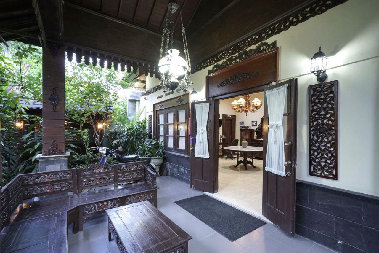 Oyo 804 Ndalem Maharani Guest House Yogyakarta Esterno foto