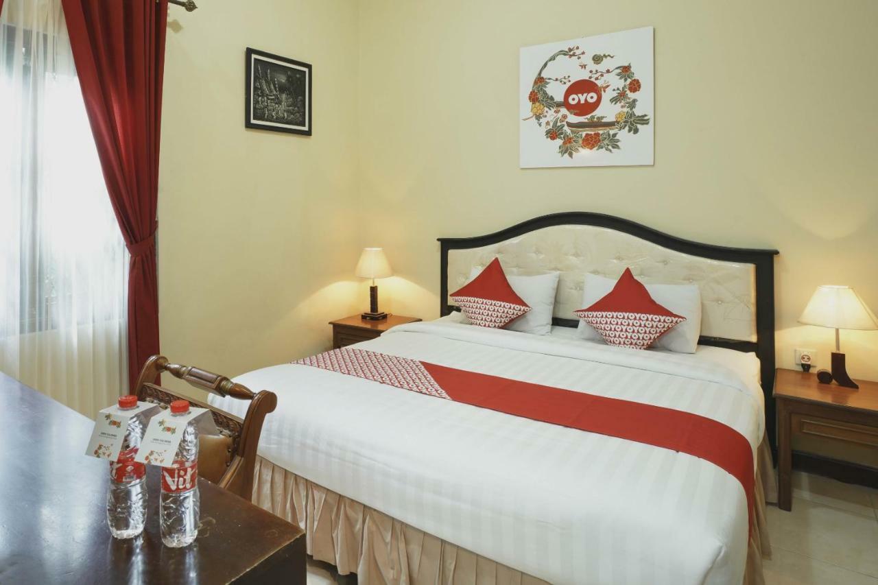 Oyo 804 Ndalem Maharani Guest House Yogyakarta Esterno foto